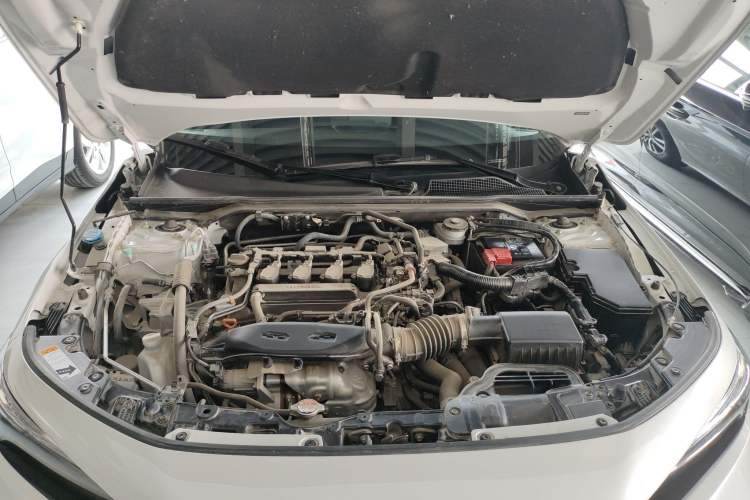 Used Honda Civic 2022 240TURBO CVT Dynamic Edition Engine Bay