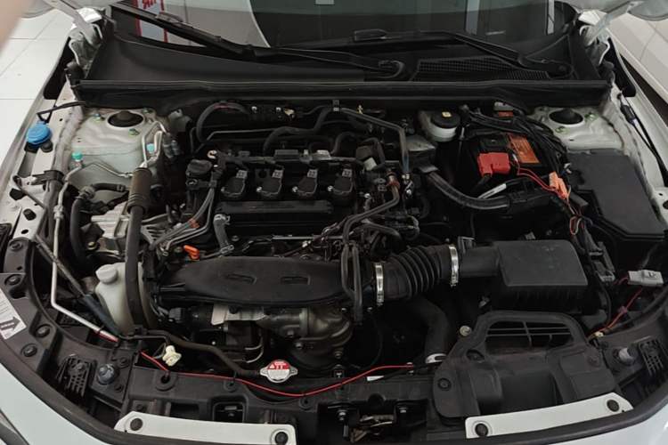Used Honda Civic 2022 240TURBO CVT Dynamic Edition Engine Bay