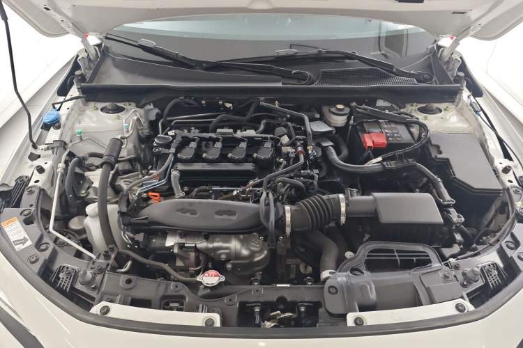Used Honda Civic 2022 240TURBO CVT Dynamic Edition Engine Bay