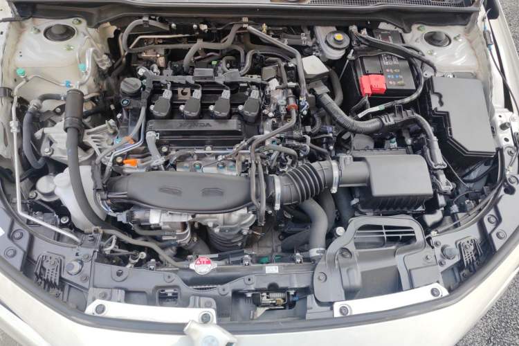 Used Honda Civic 2022 240TURBO CVT Dynamic Edition Engine Bay