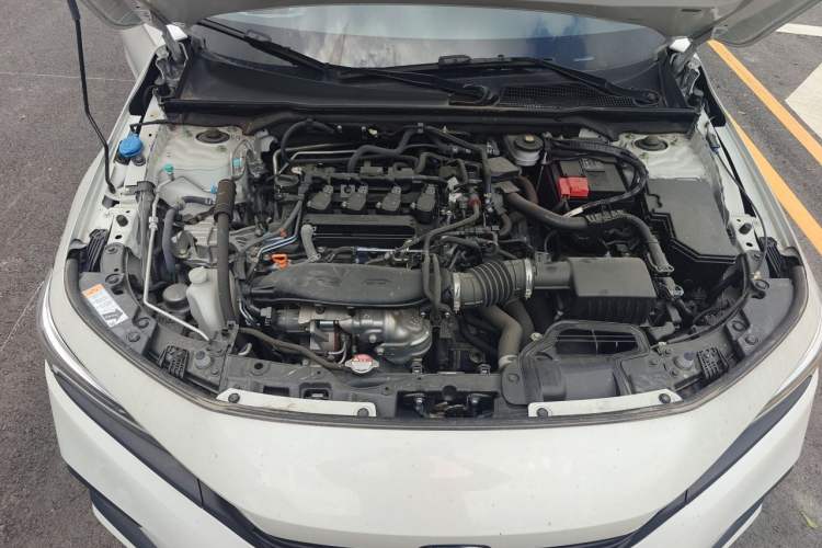 Used Honda Civic 2022 240TURBO CVT Dynamic Edition Engine Bay