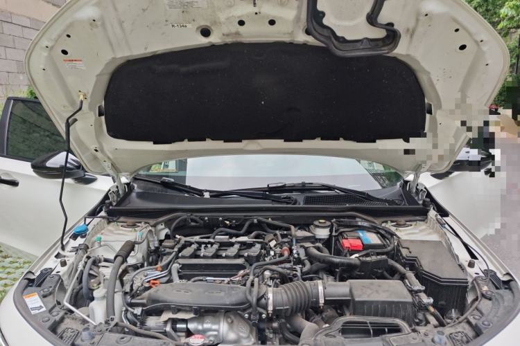Used Honda Civic 2022 240TURBO CVT Dynamic Edition Engine Bay