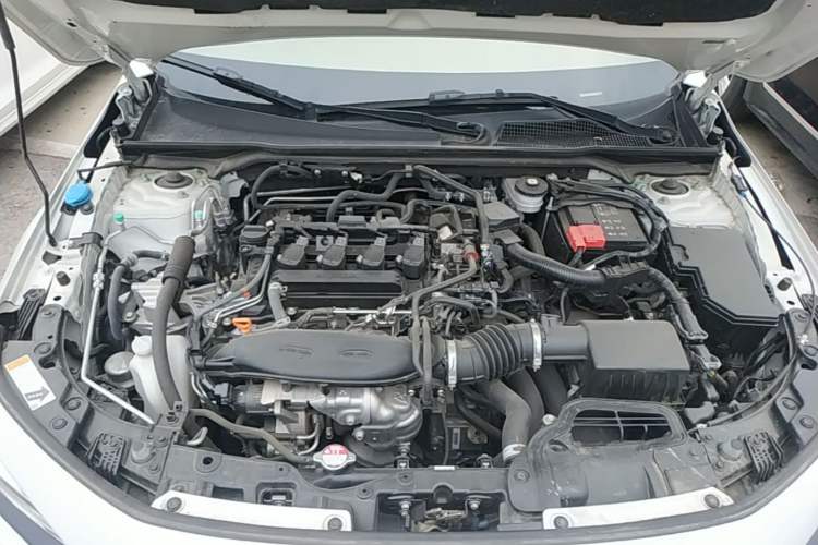 Used Honda Civic 2022 240TURBO CVT Dynamic Edition Engine Bay