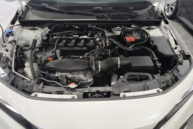 Used Honda Civic 2022 240TURBO CVT Dynamic Edition Engine Bay