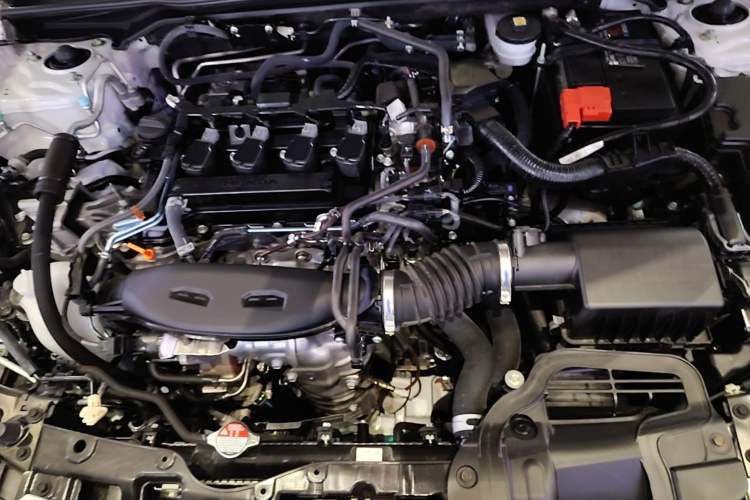 Used Honda Civic 2022 240TURBO CVT Dynamic Edition Engine Bay