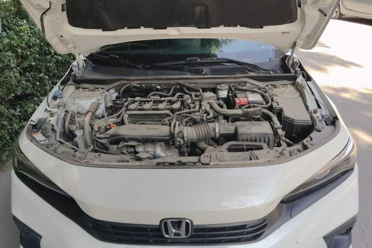 Used Honda Civic 2022 240TURBO CVT Dynamic Edition Engine Bay