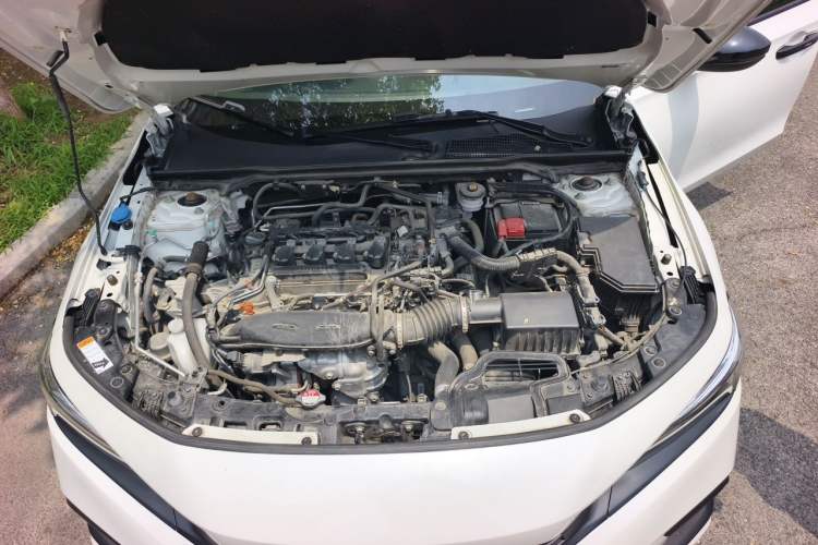 Used Honda Civic 2022 240TURBO CVT Dynamic Edition Engine Bay