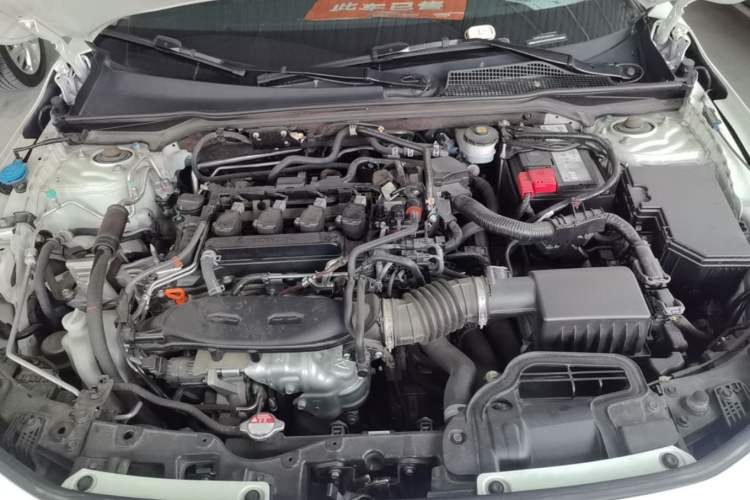 Used Honda Civic 2022 240TURBO CVT Dynamic Edition Engine Bay