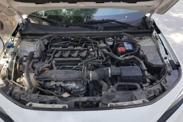 Used Honda Civic 2022 240TURBO CVT Dynamic Edition Engine Bay