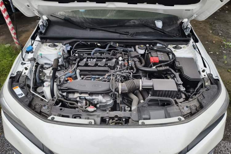 Used Honda Civic 2022 240TURBO CVT Dynamic Edition Engine Bay
