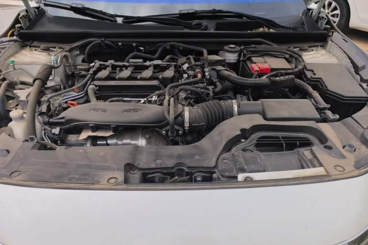 Used Honda Civic 2022 240TURBO CVT Dynamic Edition Engine Bay