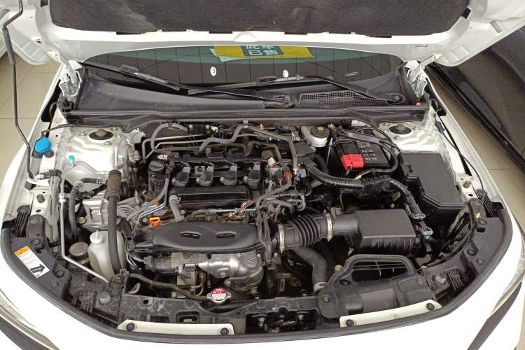 Used Honda Civic 2022 240TURBO CVT Dynamic Edition Engine Bay