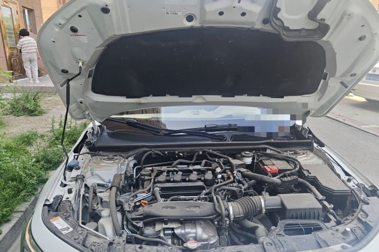 Used Honda Civic 2022 240TURBO CVT Dynamic Edition Engine Bay