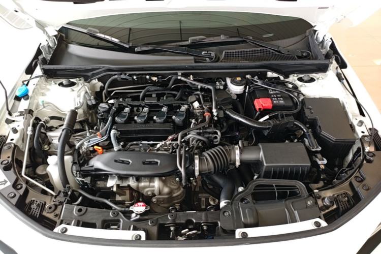 Used Honda Civic 2022 240TURBO CVT Dynamic Edition Engine Bay