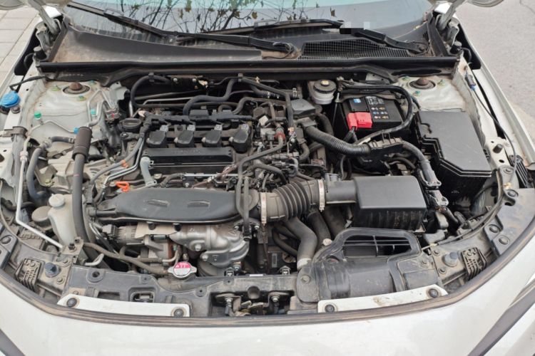 Used Honda Civic 2022 240TURBO CVT Dynamic Edition Engine Bay