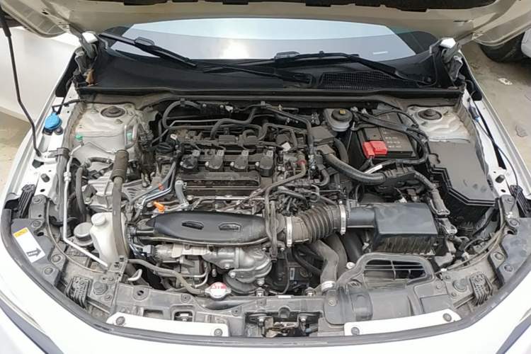 Used Honda Civic 2022 240TURBO CVT Dynamic Edition Engine Bay