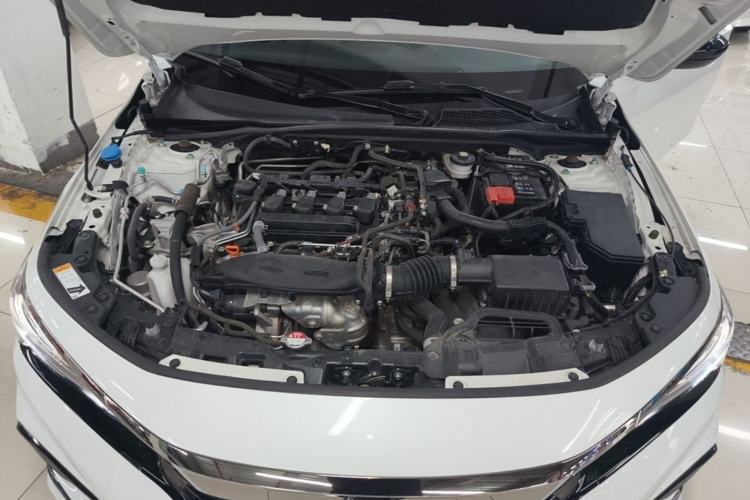 Used Honda Civic 2022 240TURBO CVT Dynamic Edition Engine Bay