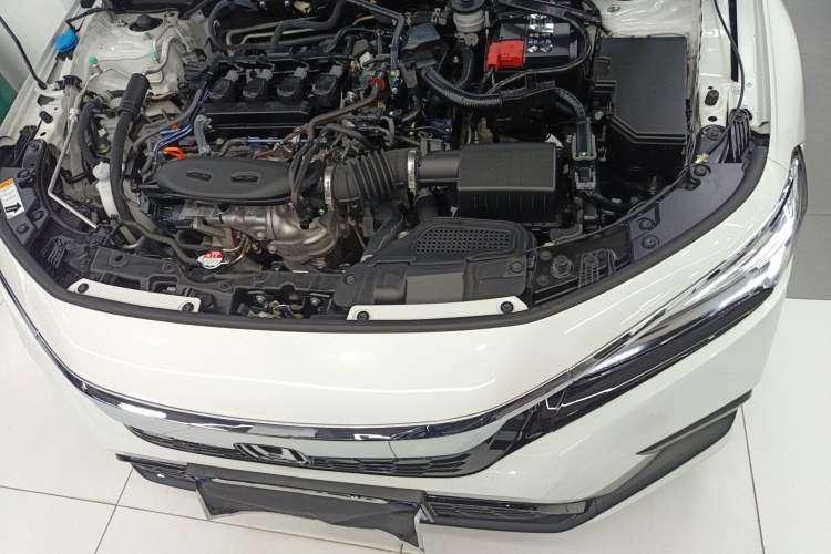 Used Honda Civic 2022 240TURBO CVT Dynamic Edition Engine Bay