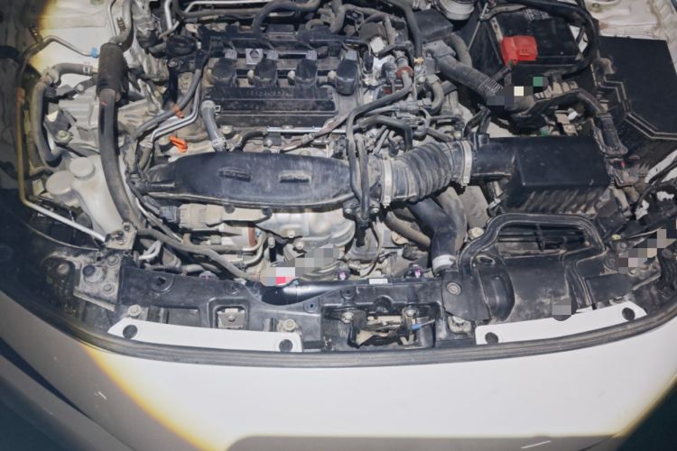 Used Honda Civic 2022 240TURBO CVT Dynamic Edition Engine Bay