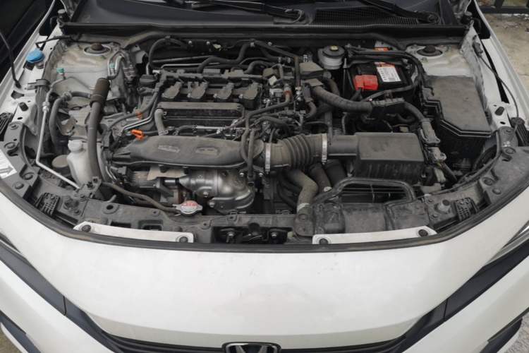 Used Honda Civic 2022 240TURBO CVT Dynamic Edition Engine Bay