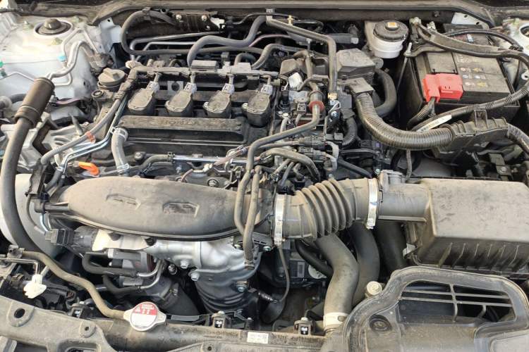 Used Honda Civic 2022 240TURBO CVT Dynamic Edition Engine Bay