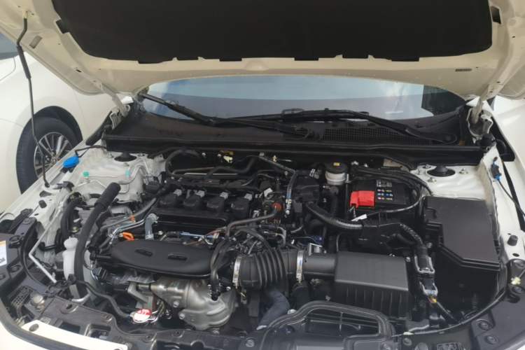 Used Honda Civic 2022 240TURBO CVT Dynamic Edition Engine Bay