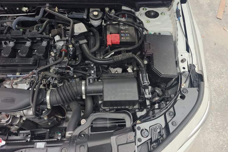 Used Honda Civic 2022 240TURBO CVT Dynamic Edition Engine Bay Left
