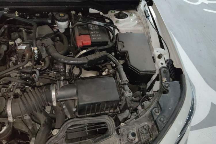 Used Honda Civic 2022 240TURBO CVT Dynamic Edition Engine Bay Left
