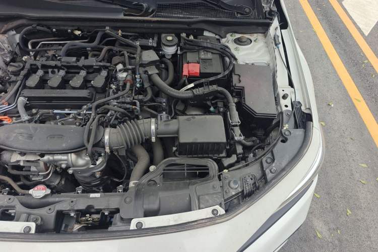 Used Honda Civic 2022 240TURBO CVT Dynamic Edition Engine Bay Left