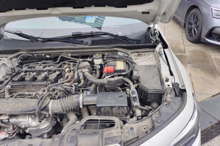 Used Honda Civic 2022 240TURBO CVT Dynamic Edition Engine Bay Left