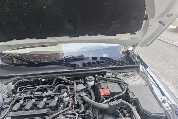 Used Honda Civic 2022 240TURBO CVT Dynamic Edition Engine Bay Left