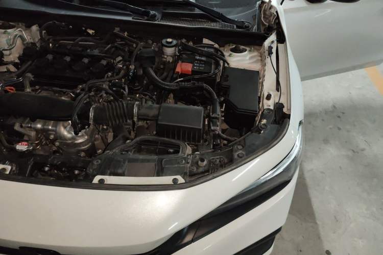 Used Honda Civic 2022 240TURBO CVT Dynamic Edition Engine Bay Left