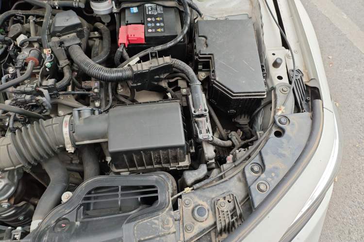 Used Honda Civic 2022 240TURBO CVT Dynamic Edition Engine Bay Left