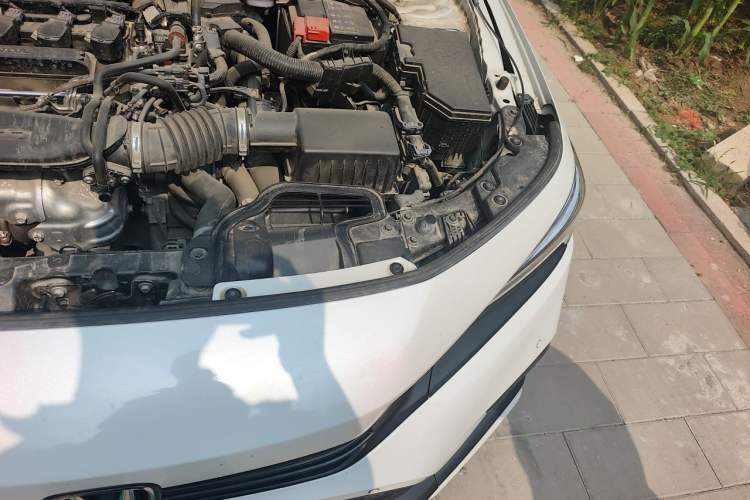 Used Honda Civic 2022 240TURBO CVT Dynamic Edition Engine Bay Left