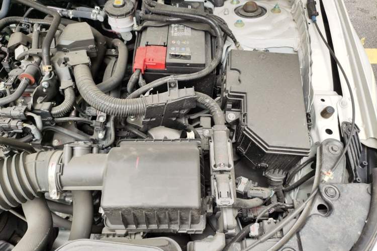 Used Honda Civic 2022 240TURBO CVT Dynamic Edition Engine Bay Left