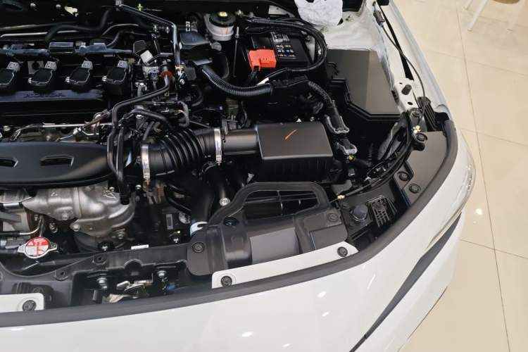 Used Honda Civic 2022 240TURBO CVT Dynamic Control Version Engine Bay Left