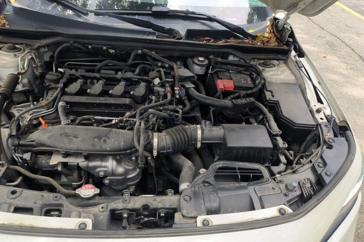Used Honda Civic 2022 240TURBO CVT Dynamic Edition Engine Bay Left