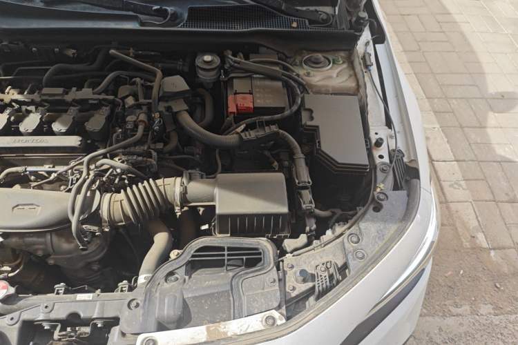 Used Honda Civic 2022 240TURBO CVT Dynamic Edition Engine Bay Left