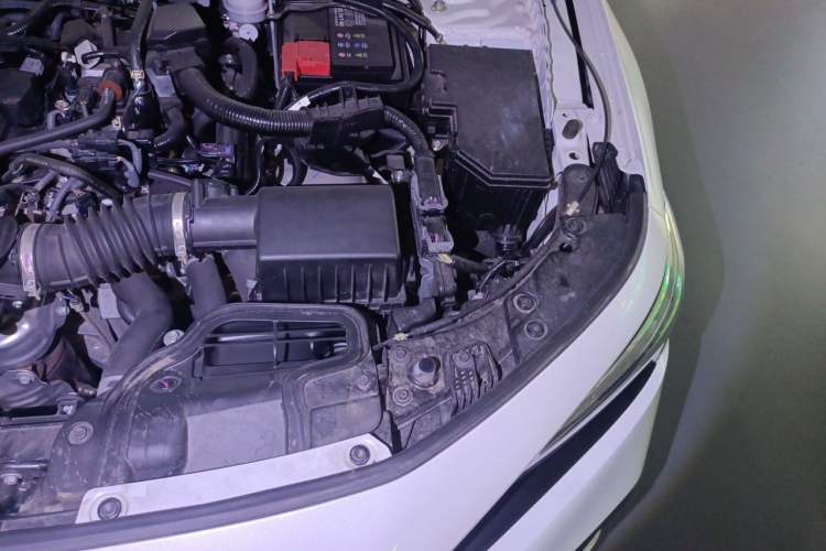 Used Honda Civic 2022 240TURBO CVT Dynamic Edition Engine Bay Left