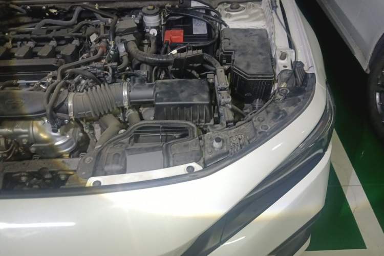 Used Honda Civic 2022 240TURBO CVT Dynamic Edition Engine Bay Left