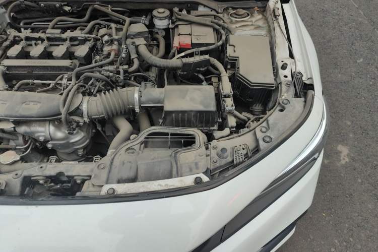 Used Honda Civic 2022 240TURBO CVT Dynamic Edition Engine Bay Left