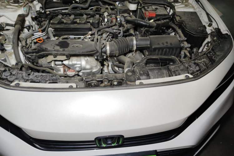 Used Honda Civic 2022 240TURBO CVT Dynamic Edition Engine Bay Left