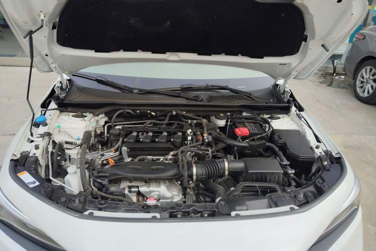 Used Honda Civic 2022 240TURBO CVT Dynamic Edition Engine Bay