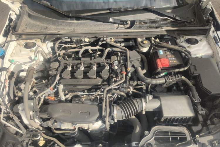 Used Honda Civic 2022 240TURBO CVT Dynamic Edition Engine Bay