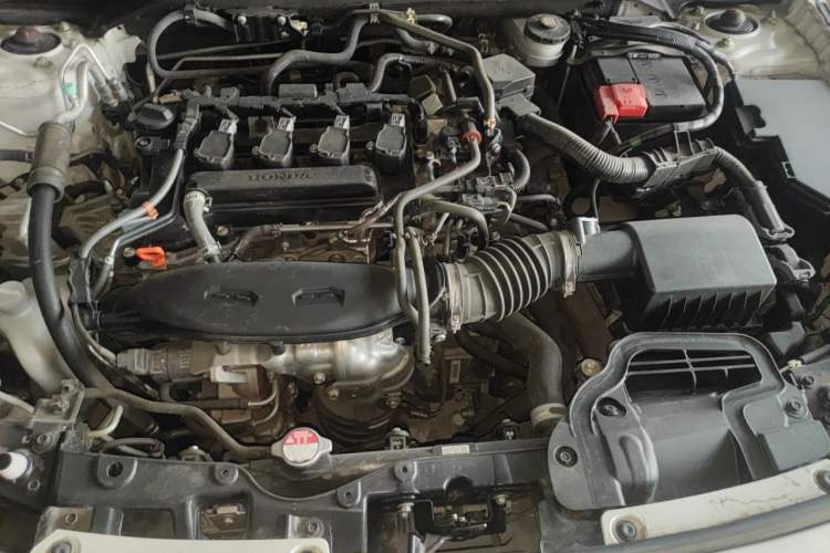 Used Honda Civic 2022 240TURBO CVT Dynamic Edition Engine Bay