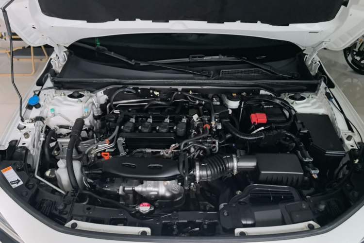 Used Honda Civic 2022 240TURBO CVT Dynamic Edition Engine Bay