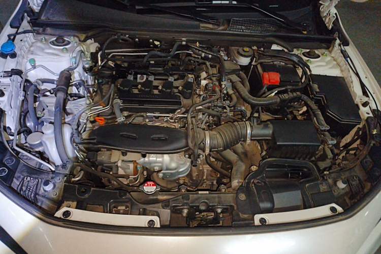 Used Honda Civic 2022 240TURBO CVT Dynamic Edition Engine Bay
