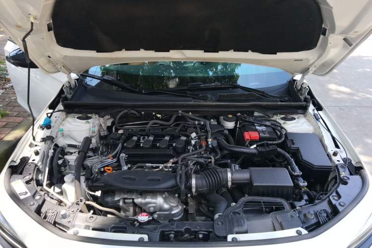 Used Honda Civic 2022 240TURBO CVT Dynamic Edition Engine Bay