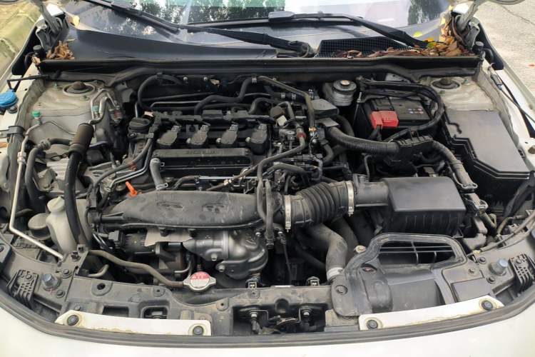 Used Honda Civic 2022 240TURBO CVT Dynamic Edition Engine Bay