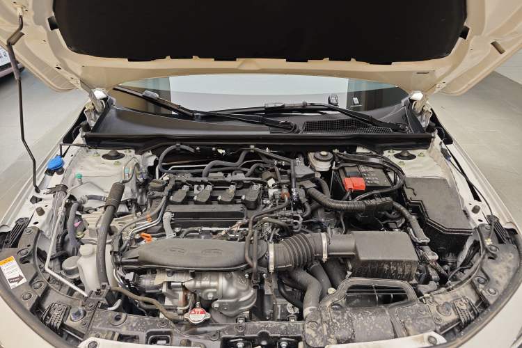 Used Honda Civic 2022 240TURBO CVT Dynamic Control Version Engine Bay